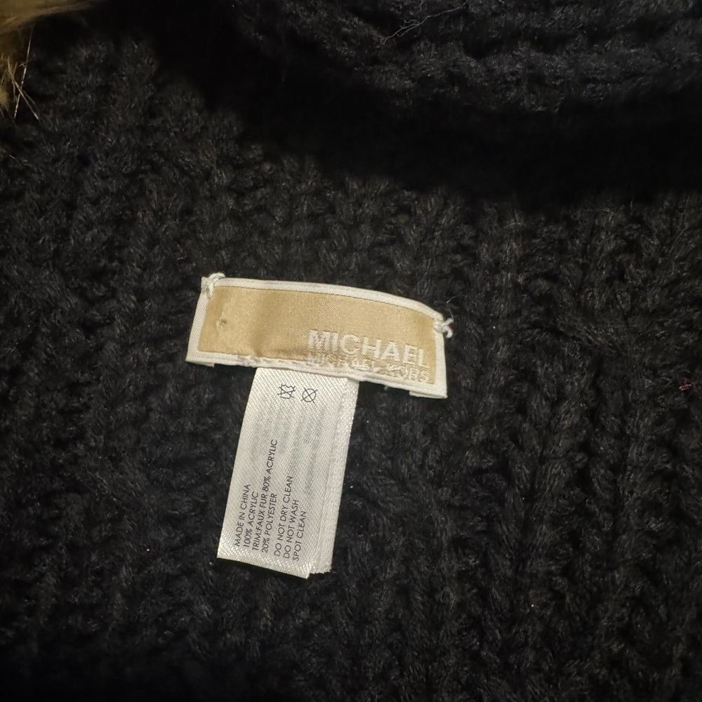 Michael Kors Black Neck Warmer With Faux Fur Pom Pom - Picture 3 of 4